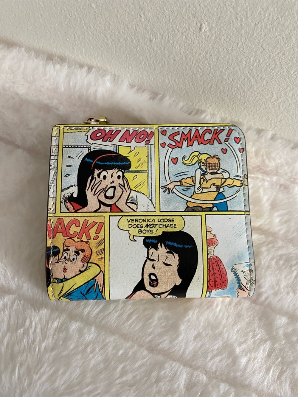 Kate Spade x Archie Comics Small Betty and Veronica Wallet (Rare Find)